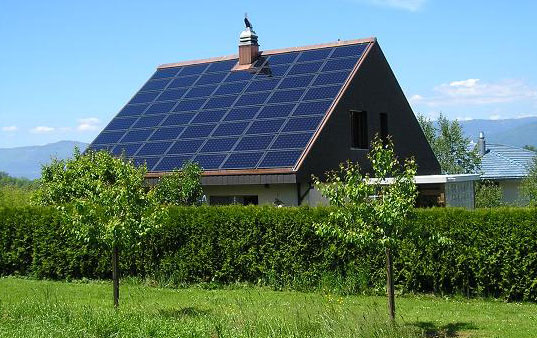 zonnepanelen reinigen door cleaning solutions